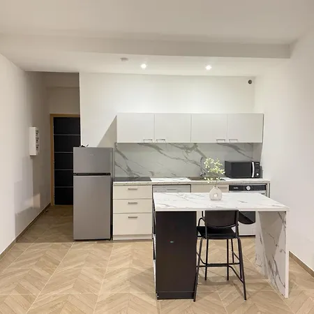 Apartamento T1 Luxe Hyper Centre 100 M Du Port Clim Wifi Fibre